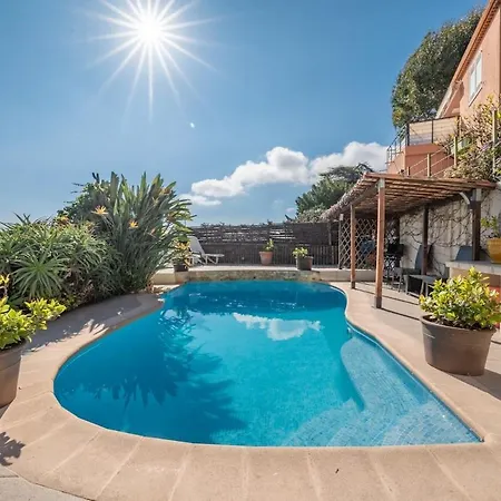 Bas De Piscine Vue Epoustouflante