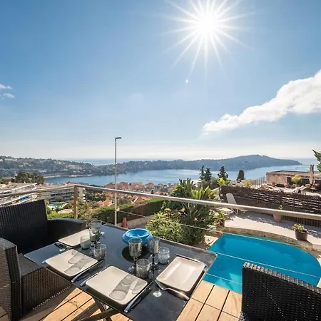 Villa Bas De Piscine Vue Epoustouflante